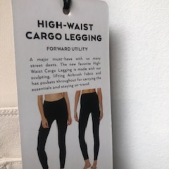 High Waisted Cargo Leggings in bone - Picture 2 of 2
